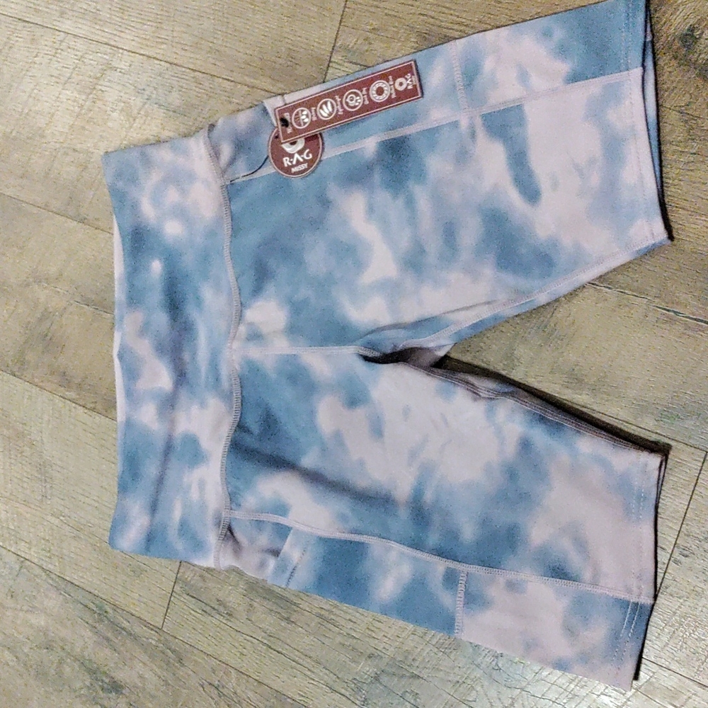 Athletic shorts